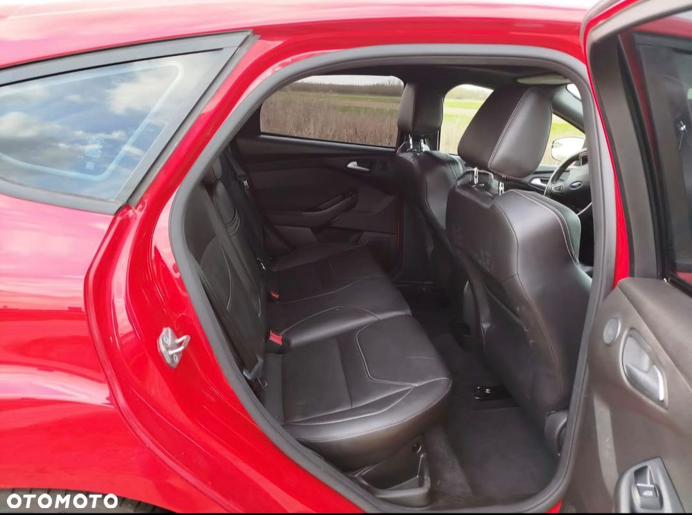 Ford Focus 2.0 EcoBoost ST - 11
