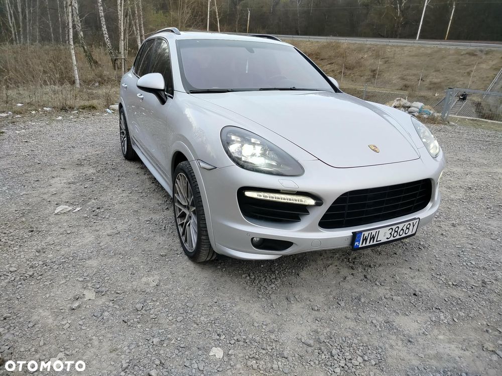 Porsche Cayenne - 7