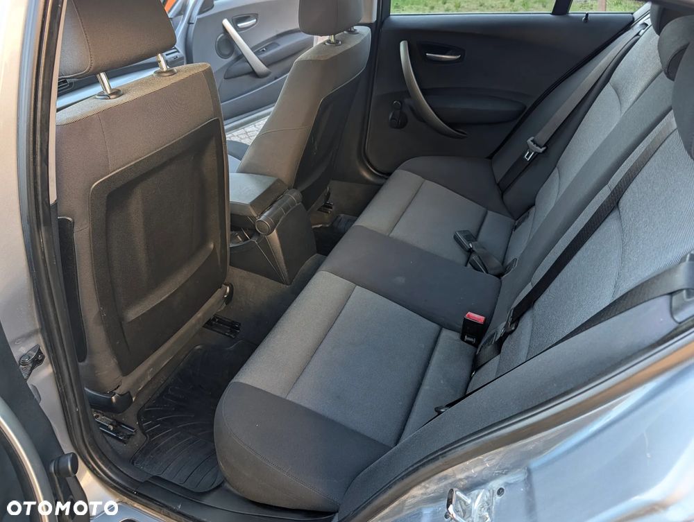 BMW Seria 1 116i - 10