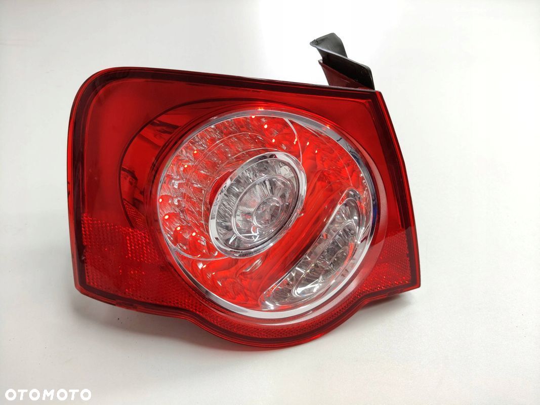 LAMPA LEWY TYŁ VW PASSAT B6 3C5945095H Sedan 05-10 - 1