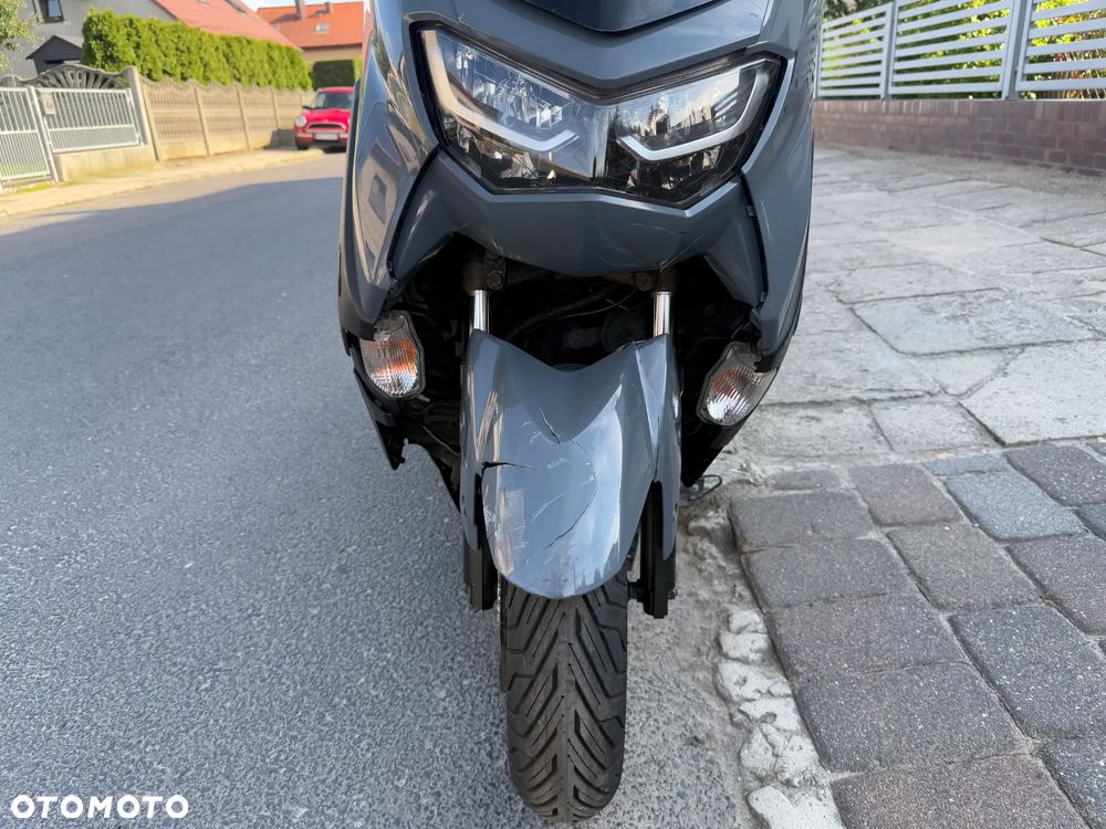 Yamaha NMAX - 13