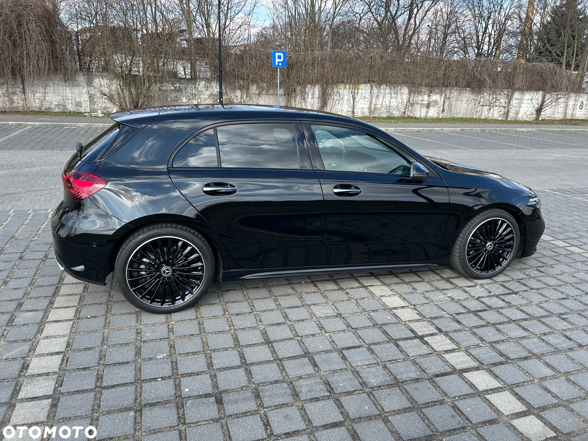 Mercedes-Benz Klasa A 220 d AMG Line 8G-DCT - 2