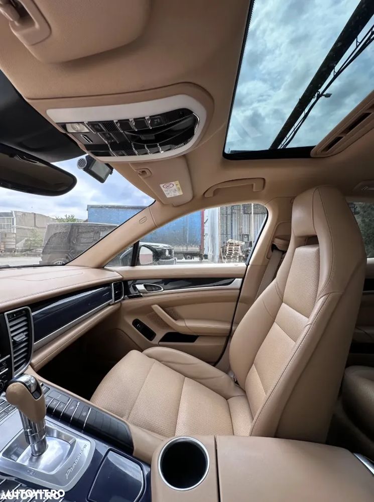 Porsche Panamera 3.0 Tiptronic S - 8