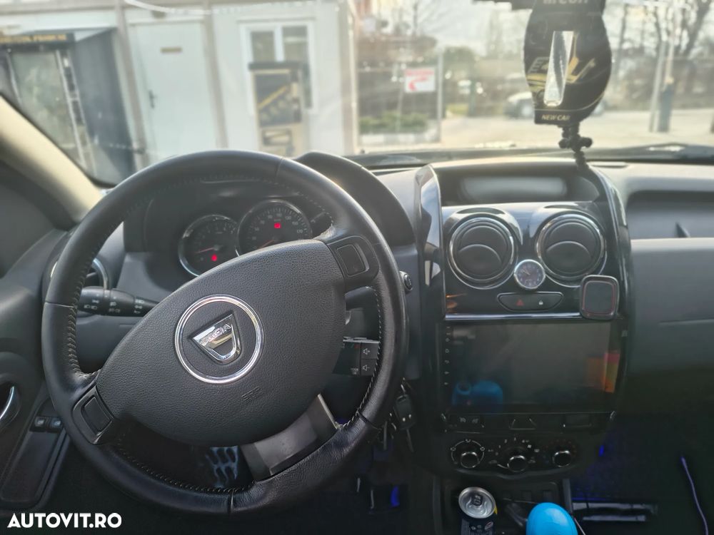 Dacia Duster 1.6 SCe Prestige jante 16" - 11