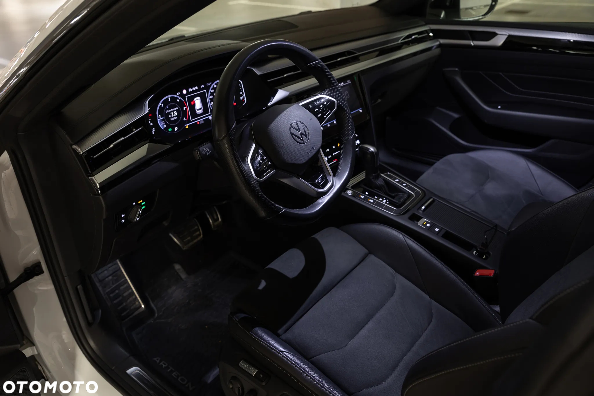 Volkswagen Arteon 2.0 TDI R-Line DSG - 16