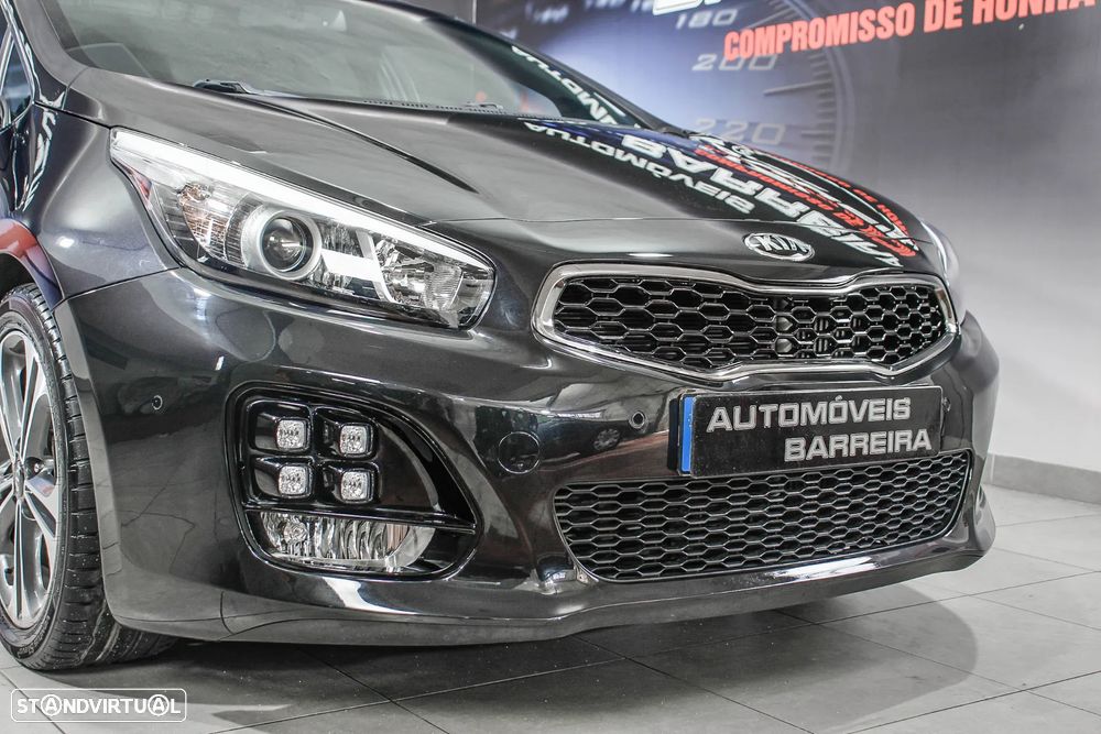Kia Ceed 1.6 CRDi GT Line - 27