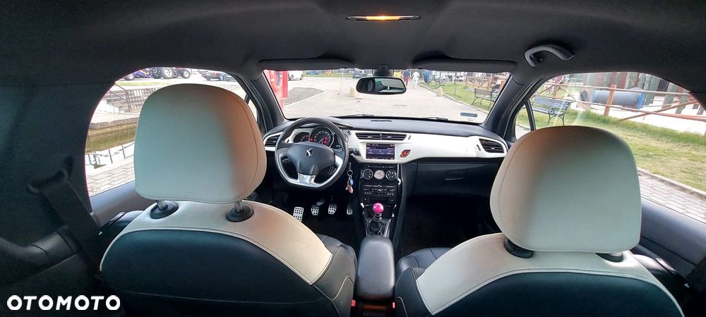 Citroën DS3 1.6 HDi SportChic - 3