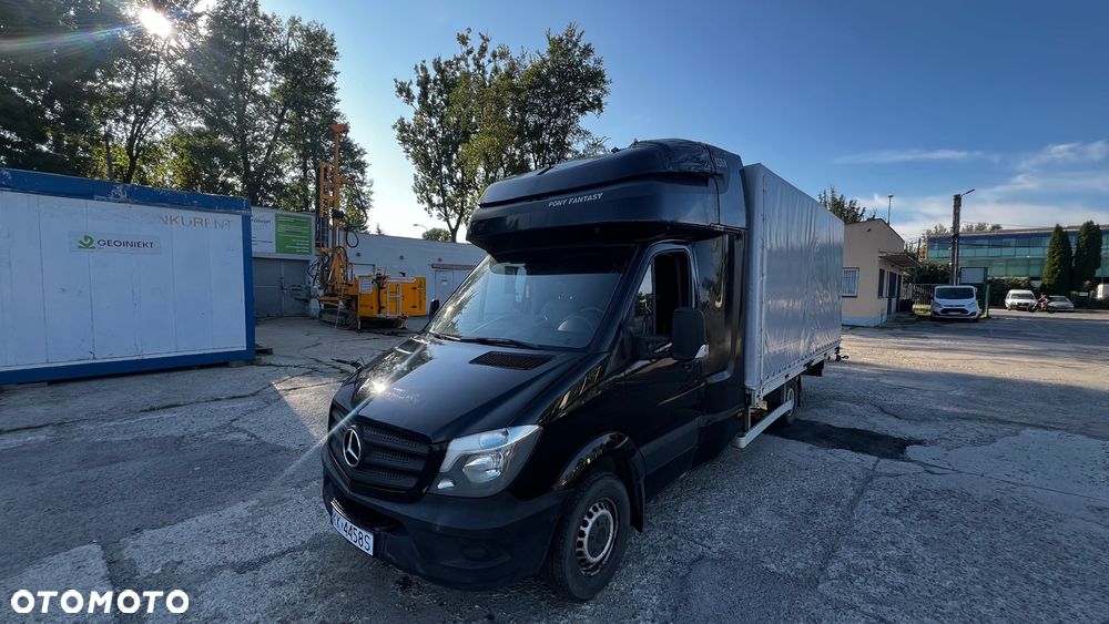 Mercedes-Benz Sprinter - 1