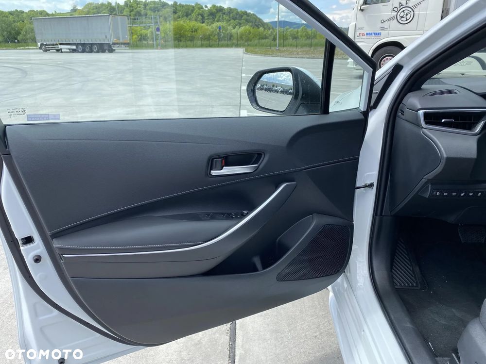 Suzuki Swace ver-1-8-hybrid-elegance-cvt - 10