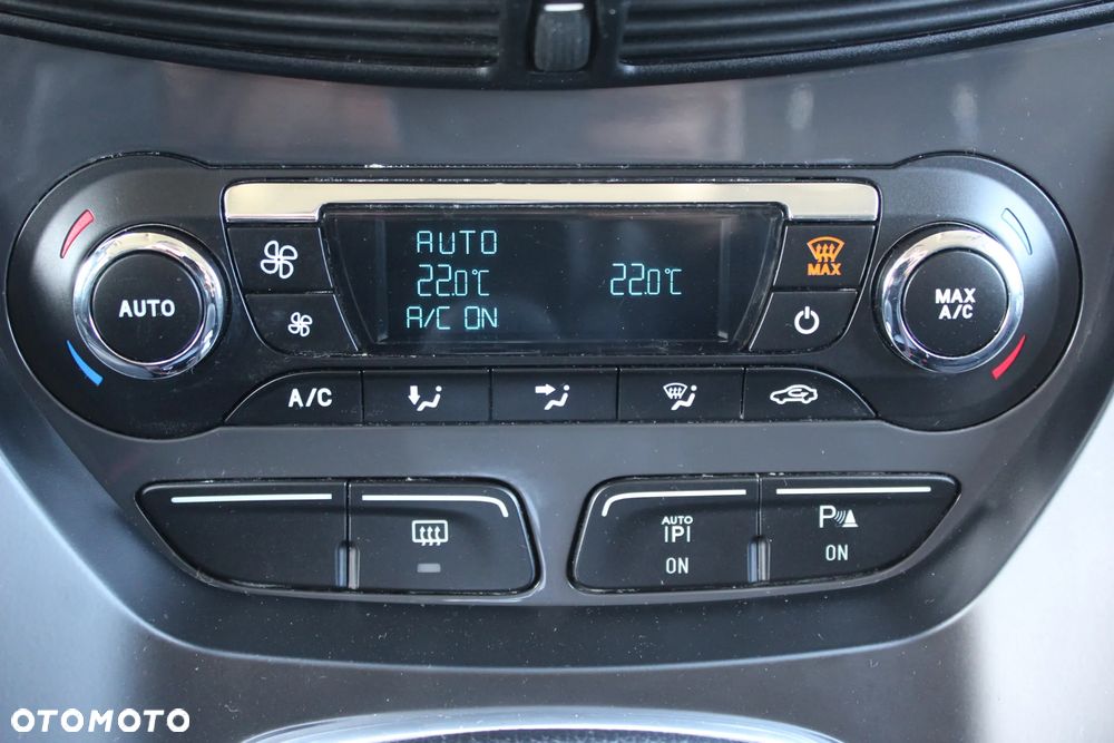 Ford Kuga 2.0 TDCi 2x4 Champions Edition - 24