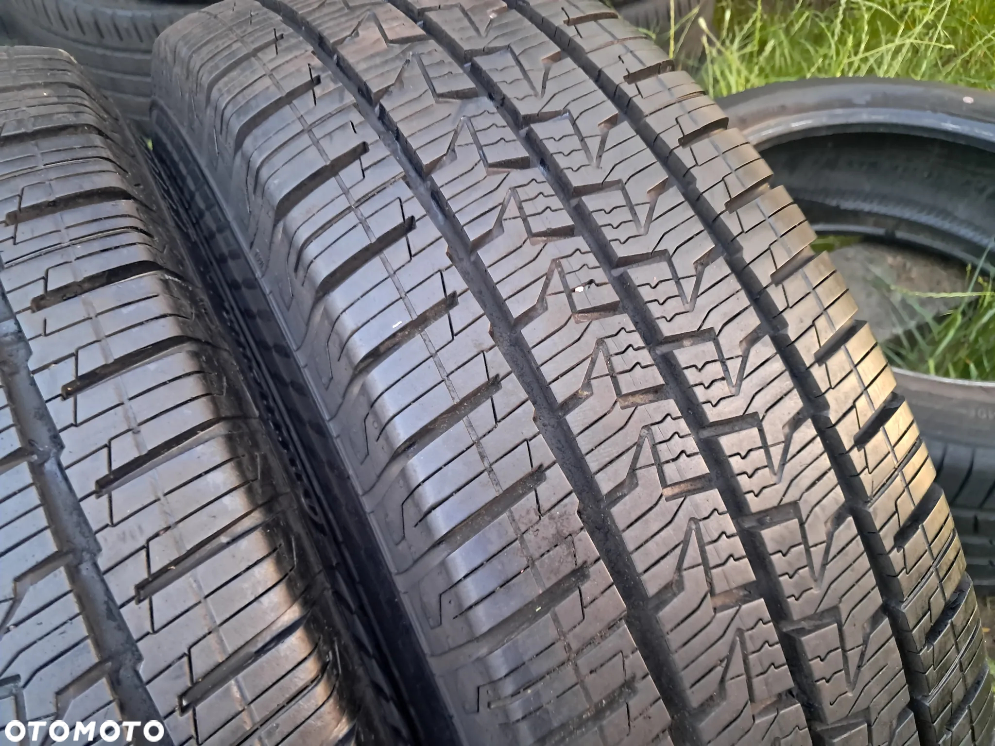 Opony wielosezonowe 205/75/16C 205/75R16C Continental Conti VanContact 4season komplet 4szt crafter ducato - 3