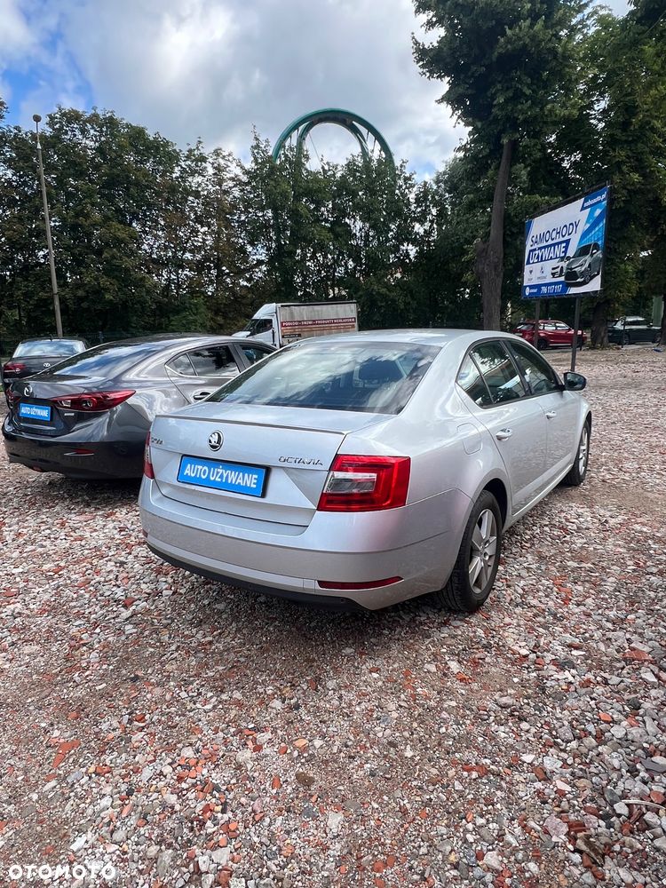 Skoda Octavia 1.5 TSI ACT Ambition - 4