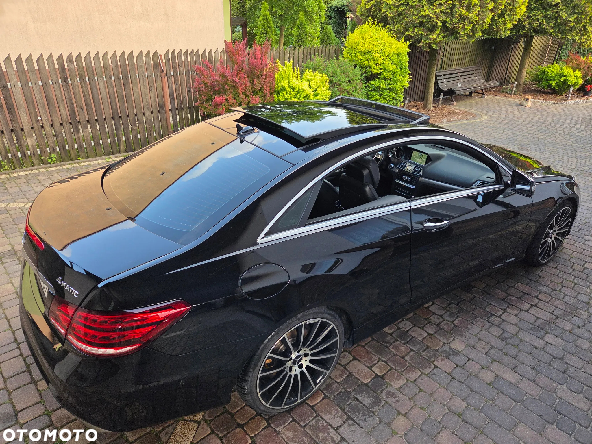 Mercedes-Benz Klasa E 350 Coupe 4Matic 7G-TRONIC - 11