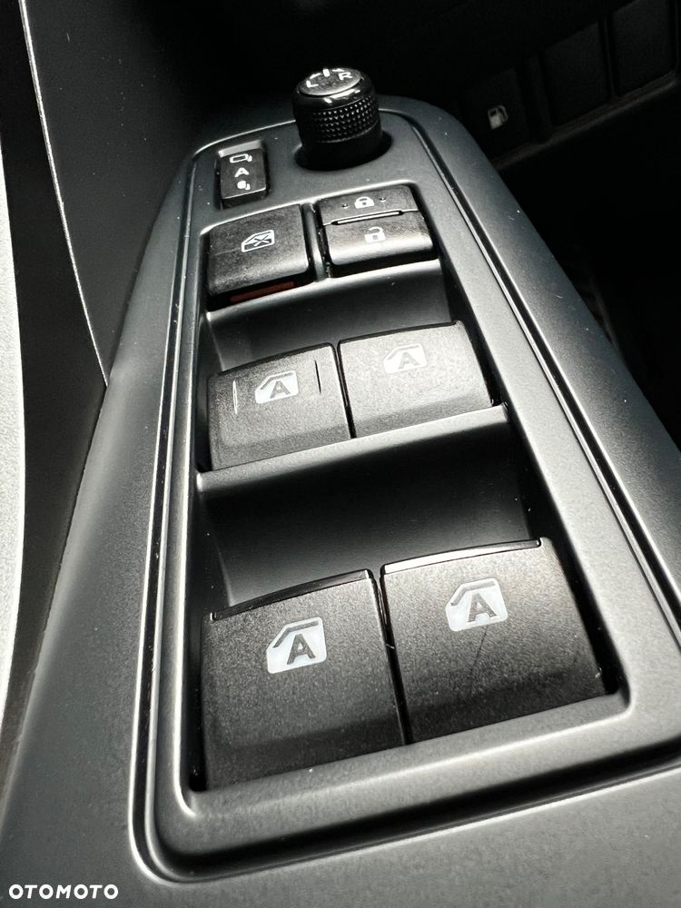 Toyota C-HR Business-Edition - 18