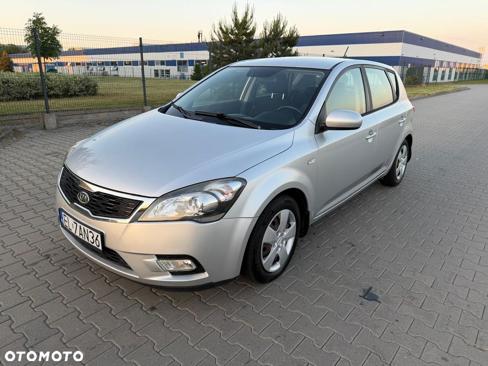 Kia Ceed 1.4 Comfort - 1