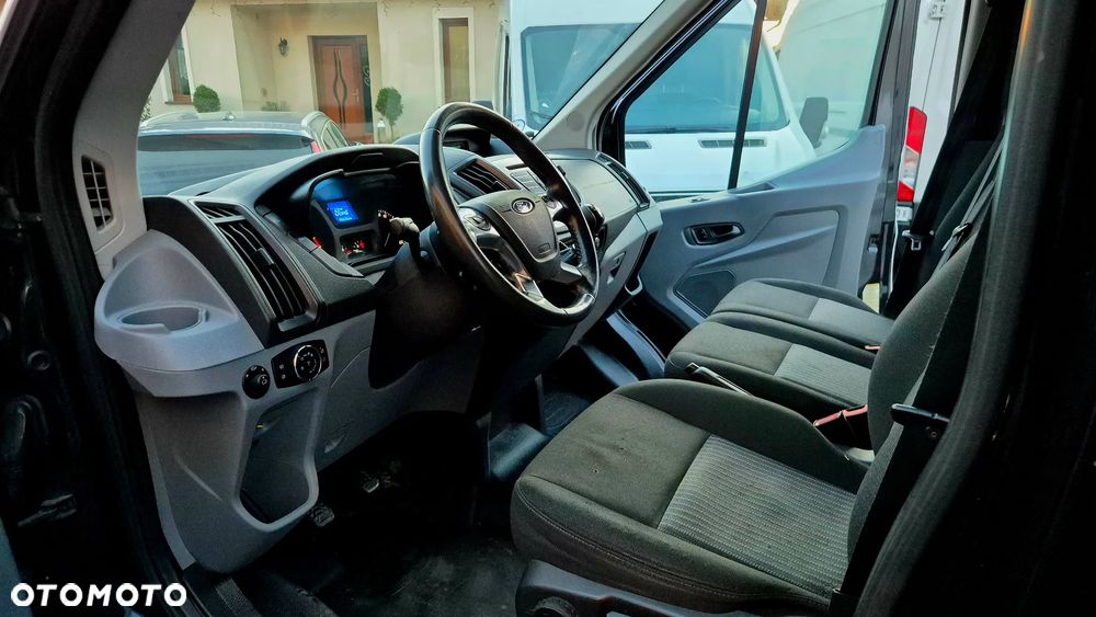 Ford Transit - 28