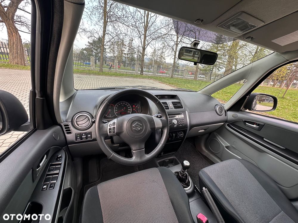 Suzuki SX4 1.9 DDiS DPF 4x4 Comfort - 18