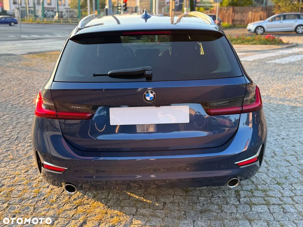 BMW Seria 3 320d Luxury Line sport - 7