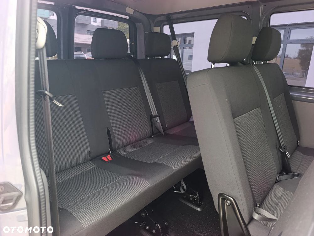 Volkswagen Transporter - 12