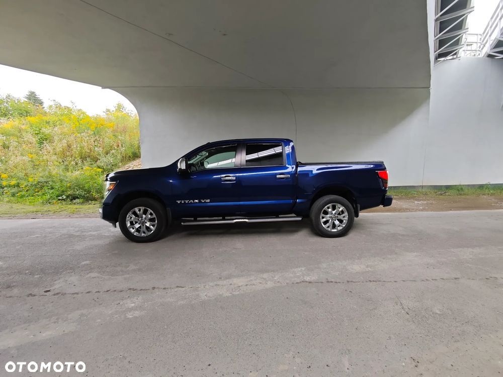 Nissan Titan - 12