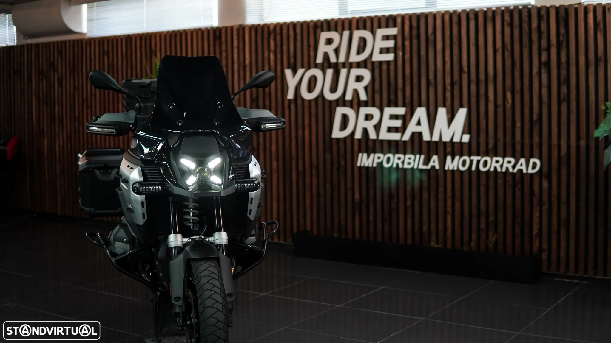 BMW R 1300 GS Adventure TRIPLE BLACK C/ AKRAPOVIC - 28