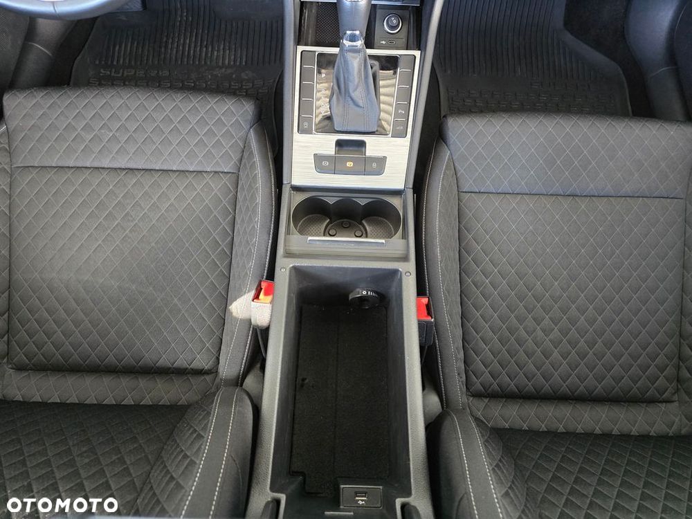 Skoda Superb 2.0 TDI SCR Ambition DSG - 17