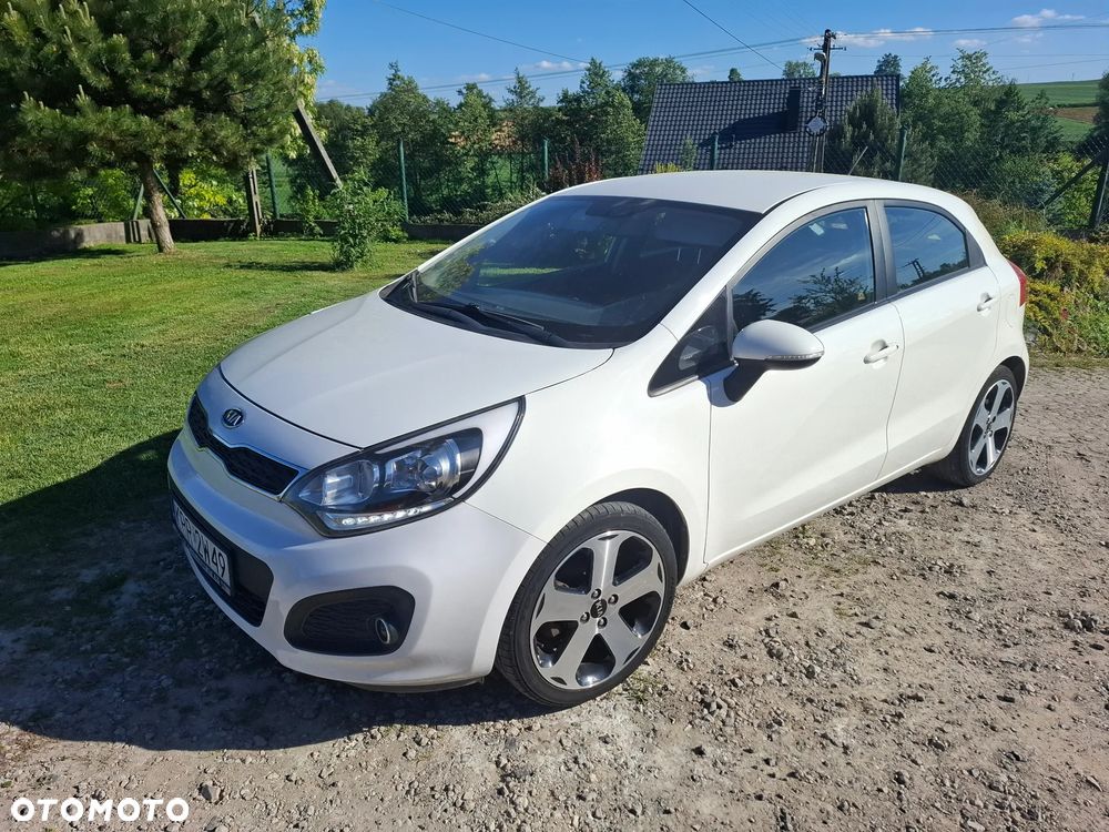 Kia Rio - 3