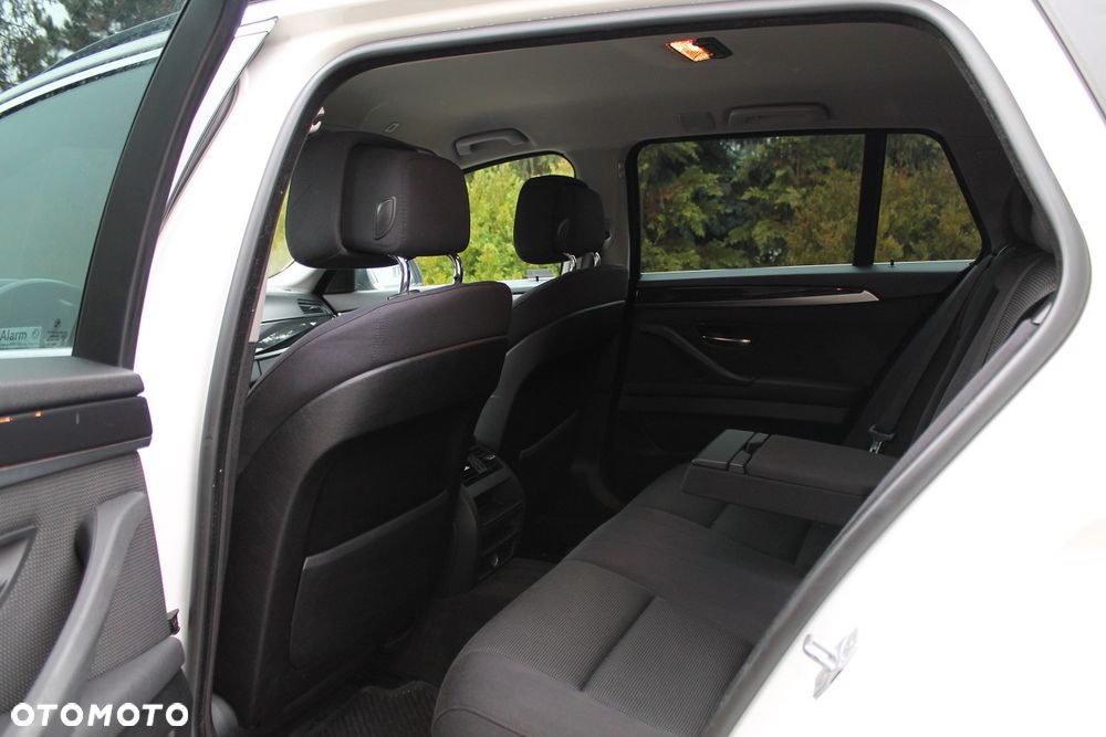 BMW Seria 5 520d - 19