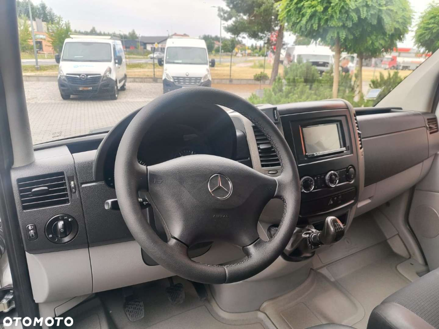 Mercedes-Benz SPRINTER - 14