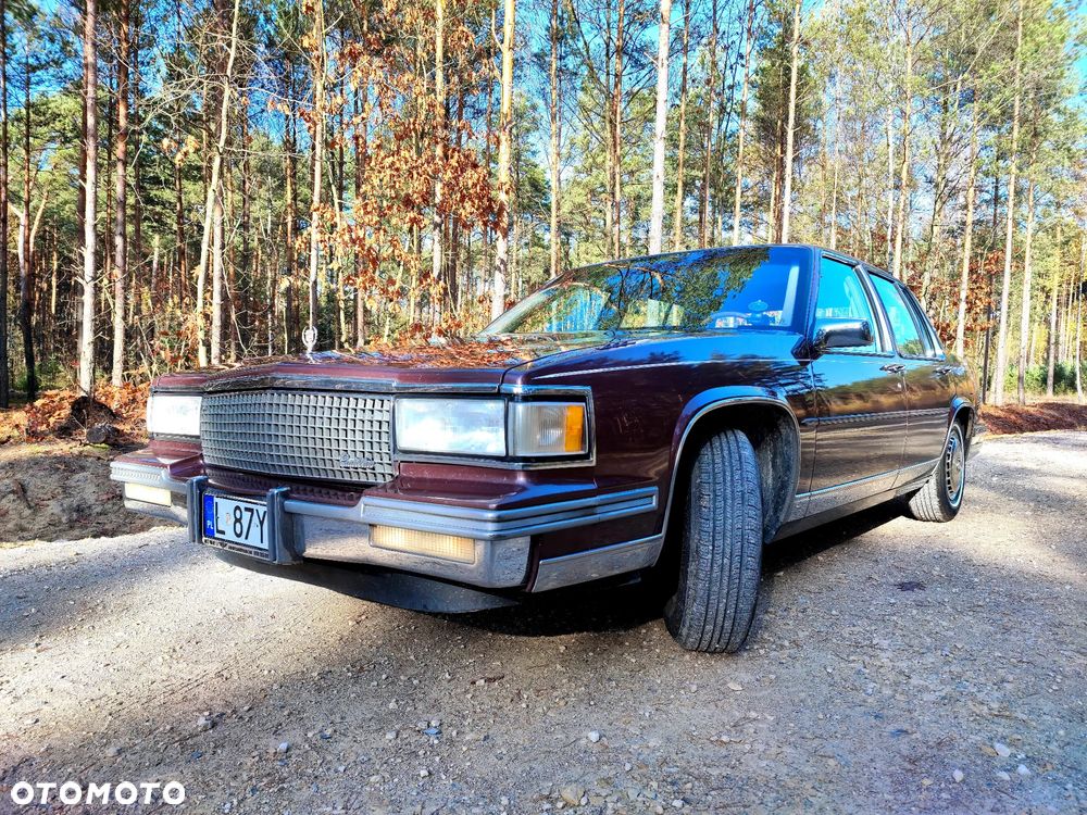 Cadillac Deville - 4
