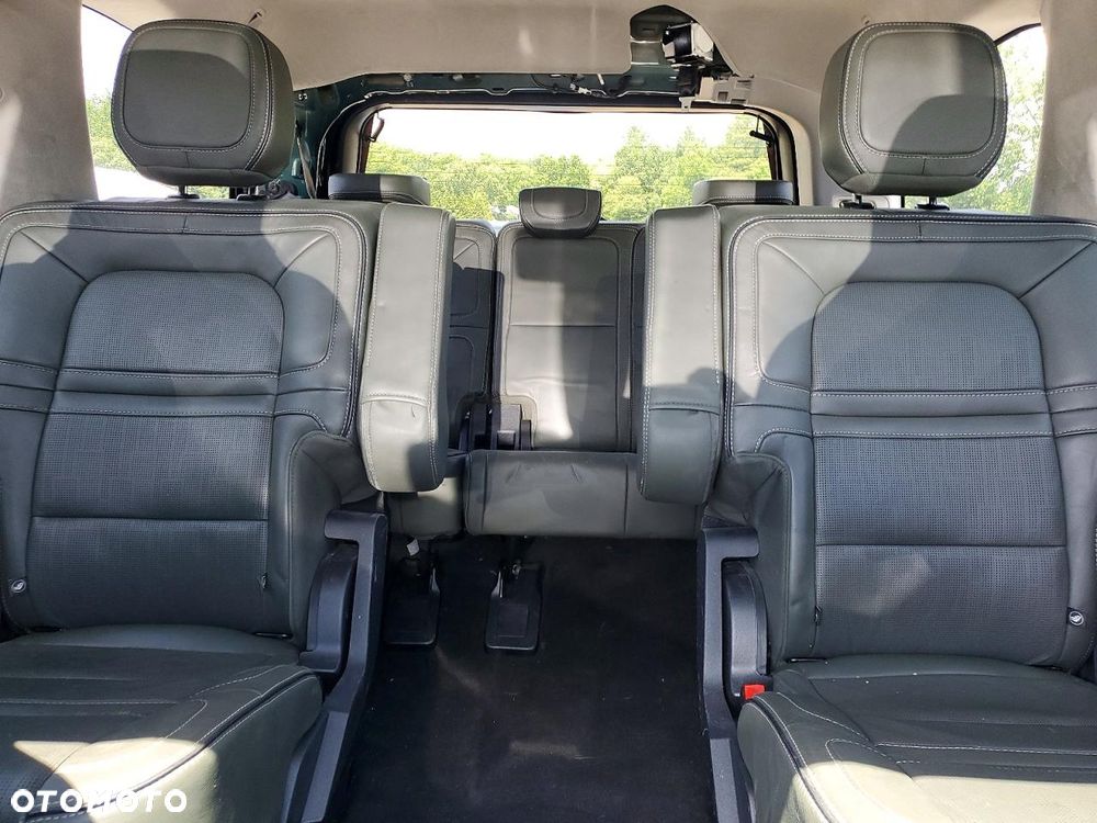 Lincoln Navigator - 8