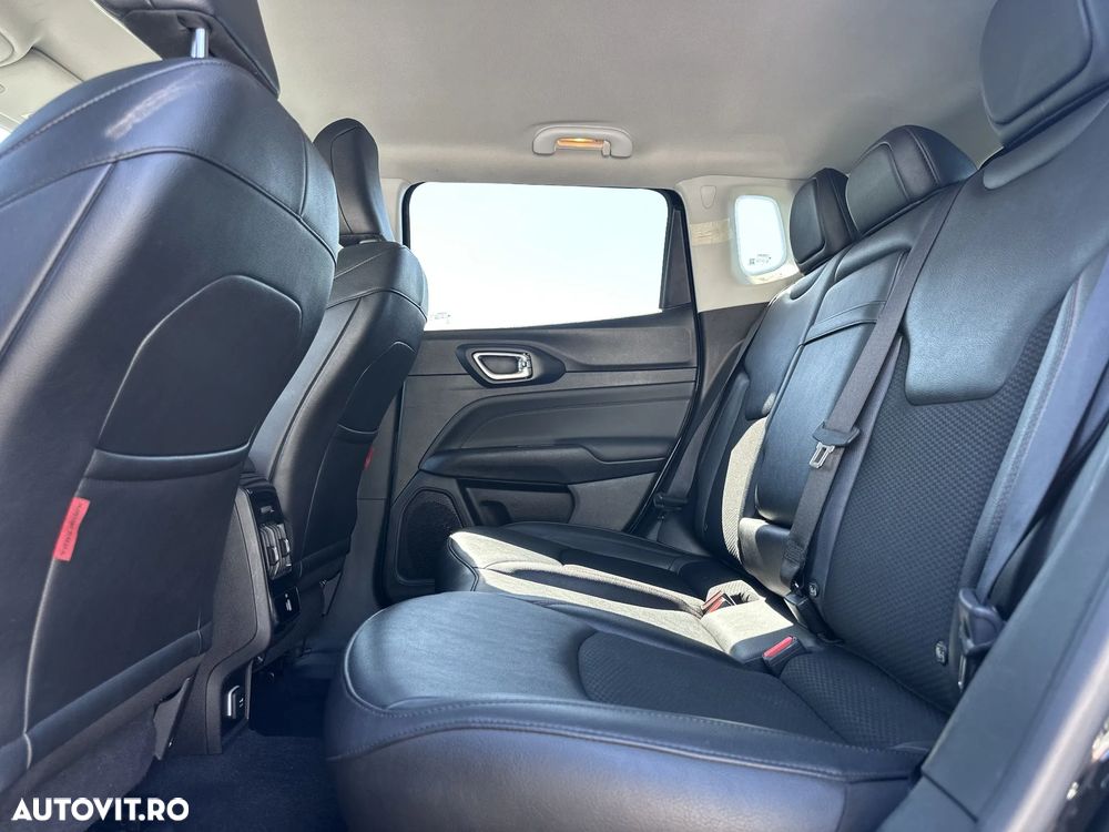 Jeep Compass - 13