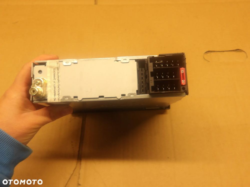 OPEL ASTRA G II BERTONE 3D 98-09 1.8B RADIO 24469302 - 3