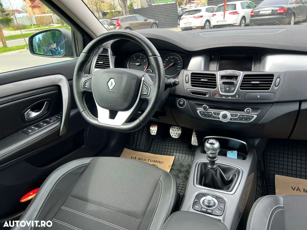 Renault Laguna dCi 110 FAP Limited - 19