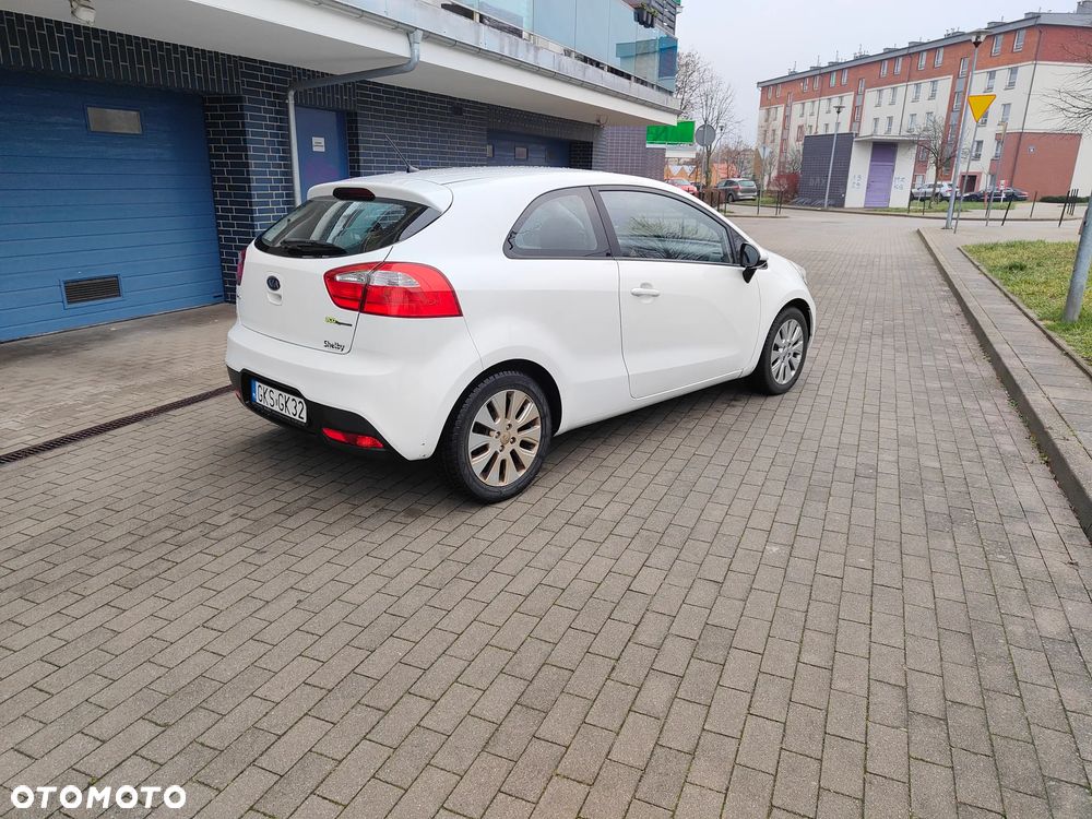 Kia Rio 1.1 crdi M (klm) - 4