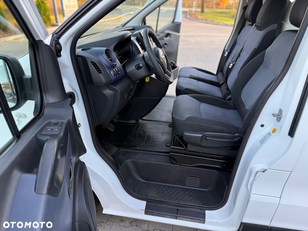 Opel Vivaro - 17