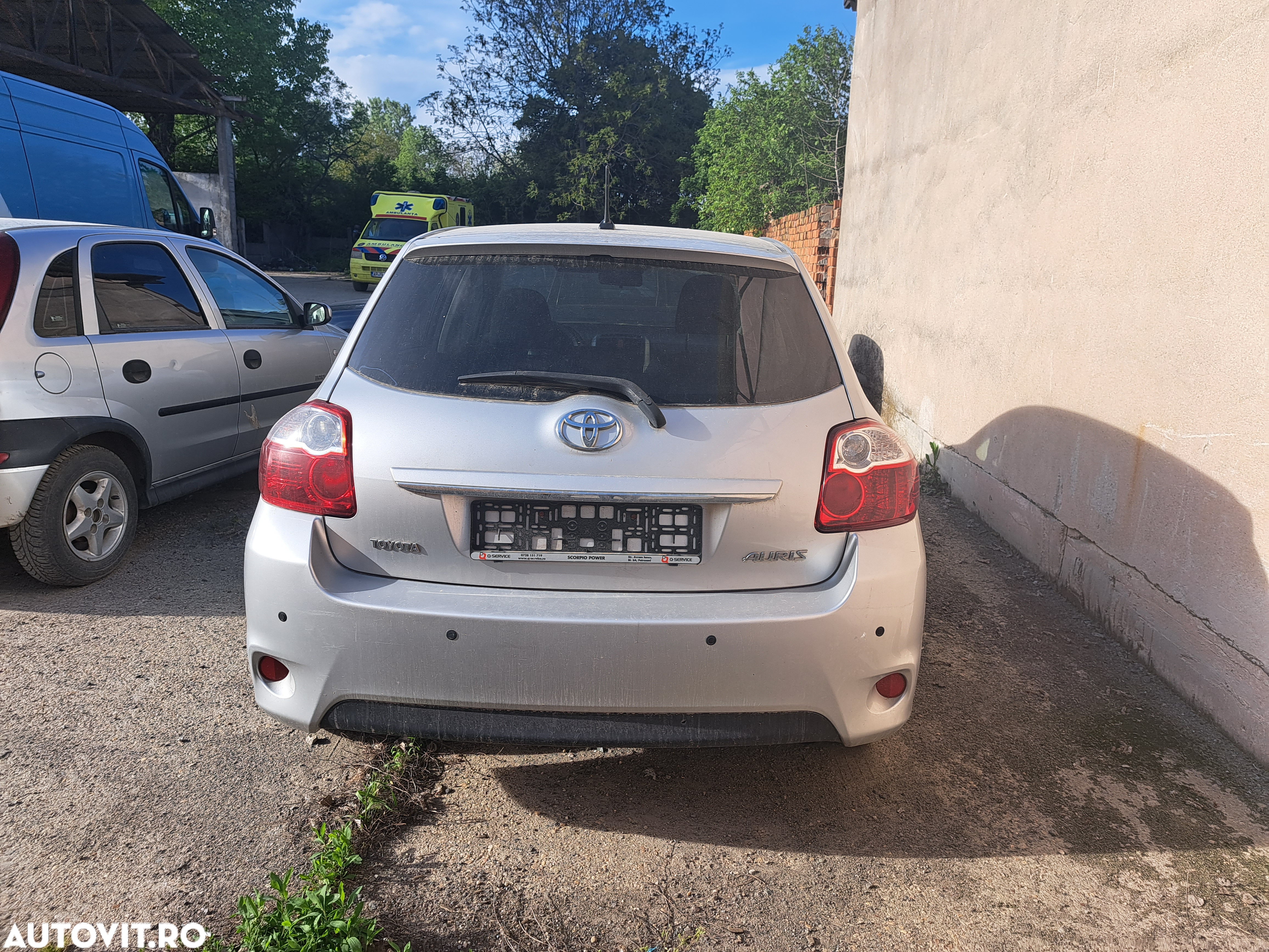 Vand piese toyota auris 2010 - 5