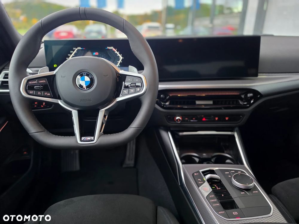 BMW Seria 3 320i xDrive M Sport - 27