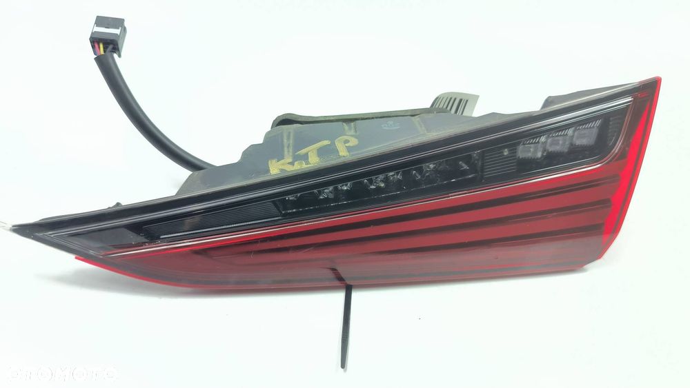 LAMPA PRAWA TYŁ LEXUS ES300H - 1
