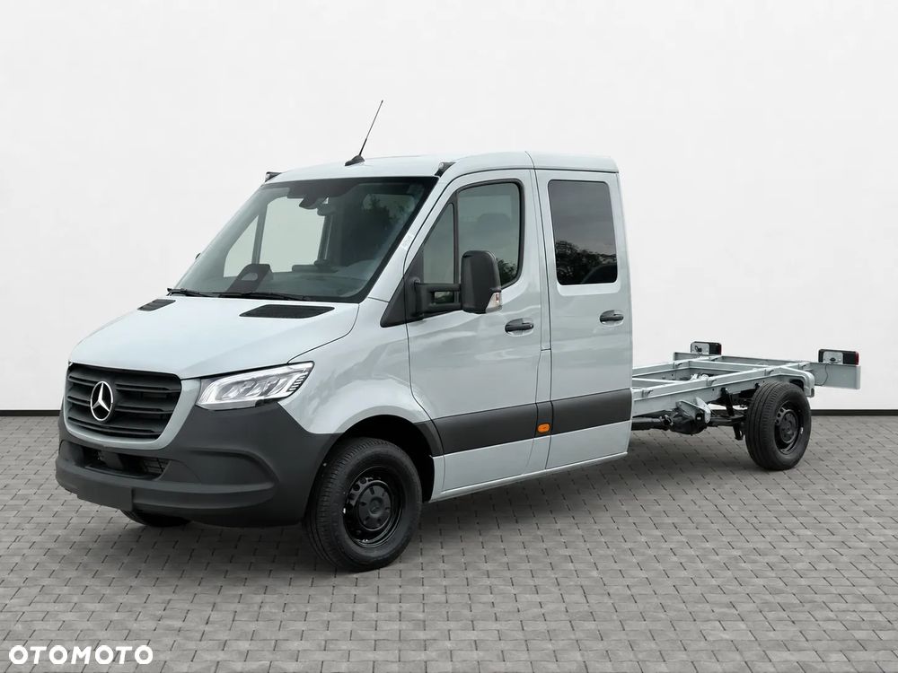 Mercedes-Benz Sprinter - 2