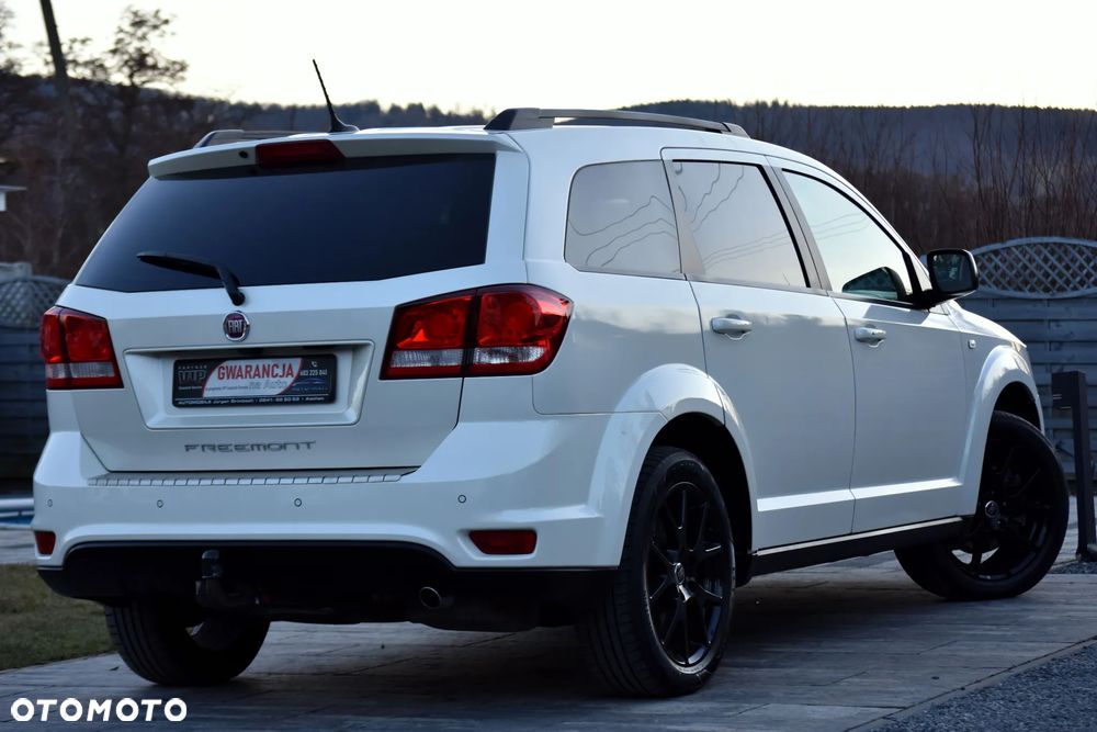 Fiat Freemont 2.0 Multijet 16V DPF Automatik Allrad Black Code - 18