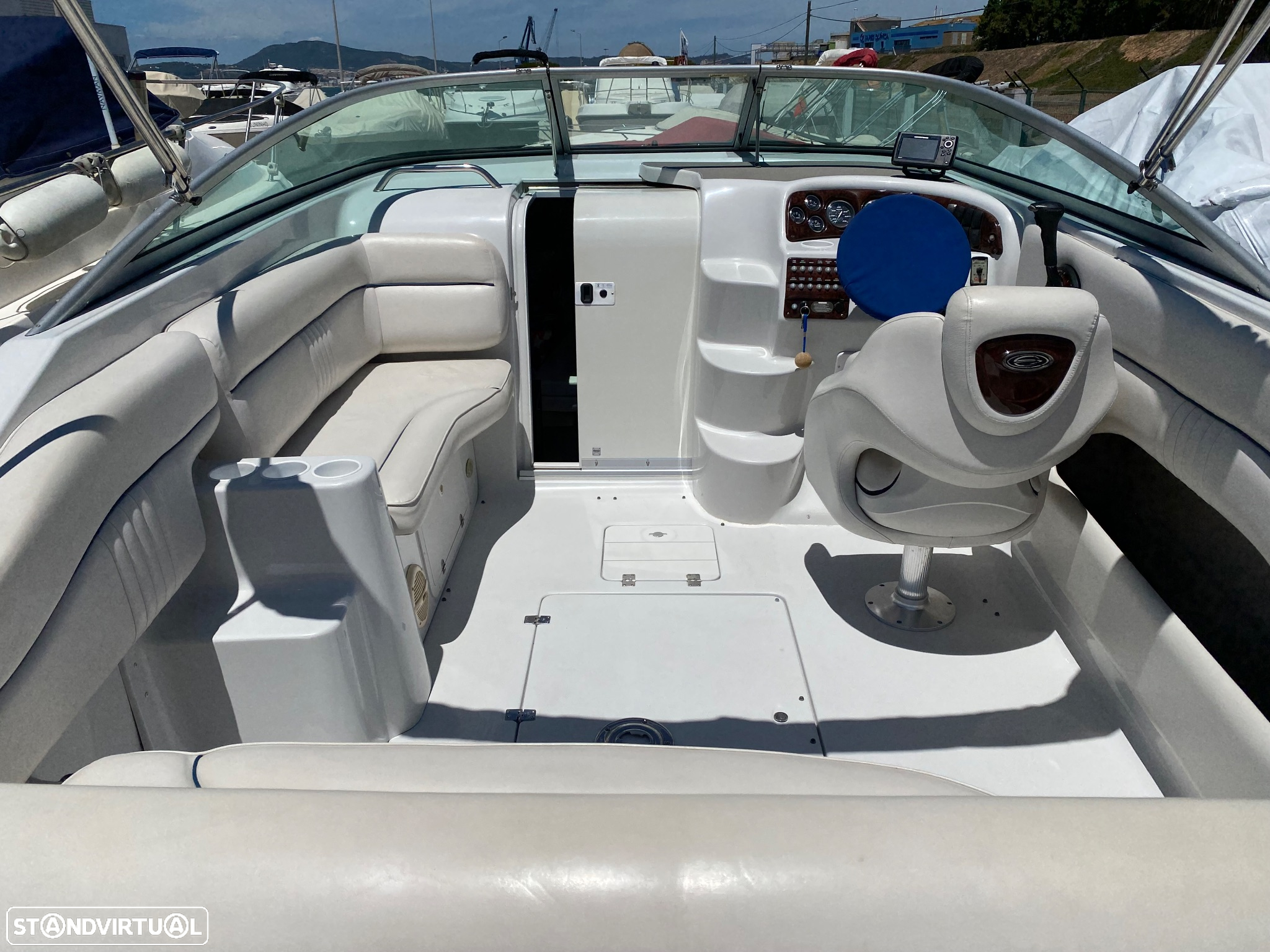 Crownline 235 CCR - 12