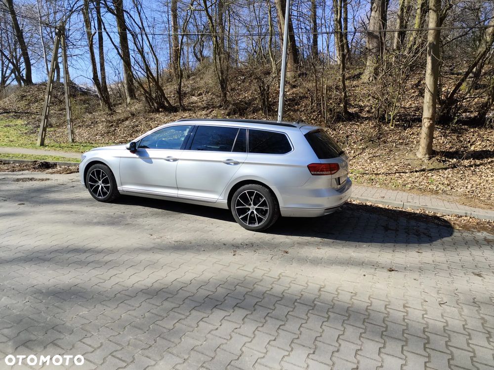 Volkswagen Passat Variant 2.0 TDI SCR DSG Comfortline - 19