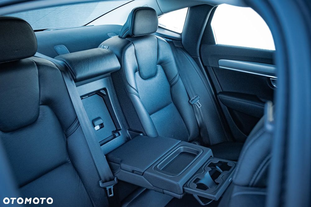 Volvo S90 - 13
