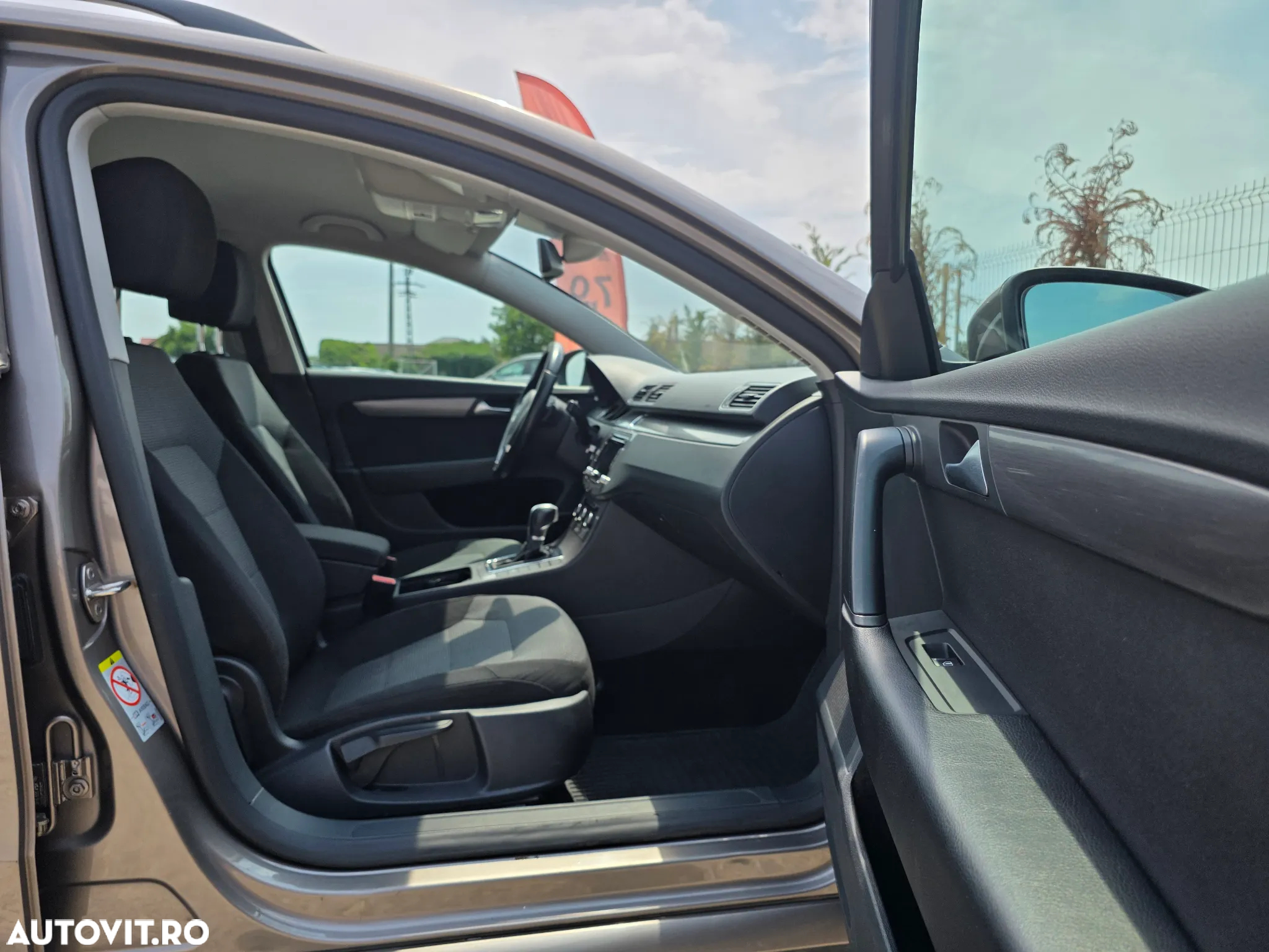Volkswagen Passat Variant 1.5 TSI OPF DSG Comfortline - 12