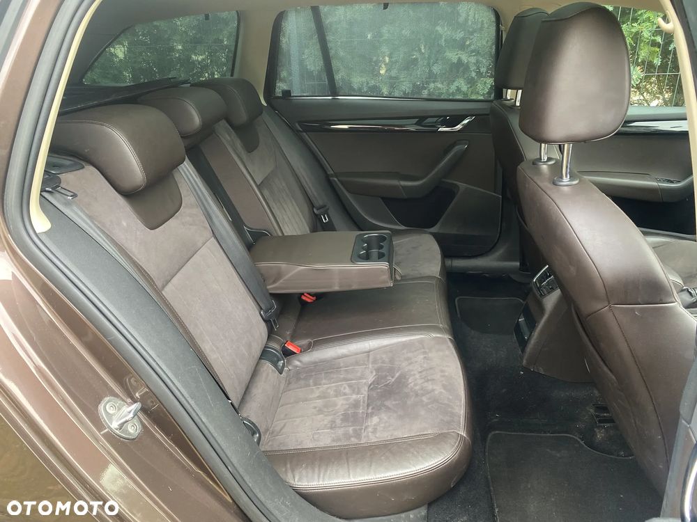 Skoda Octavia 2.0 TDI DSG L&K - 12