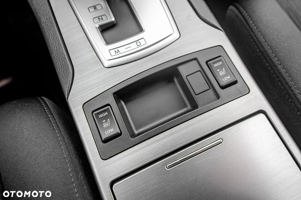 Subaru Legacy 2.0i Comfort Navi AT - 32