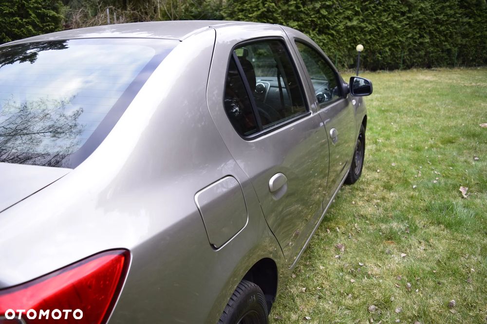 Dacia Logan 1.2 16V Laureate EU6 - 20