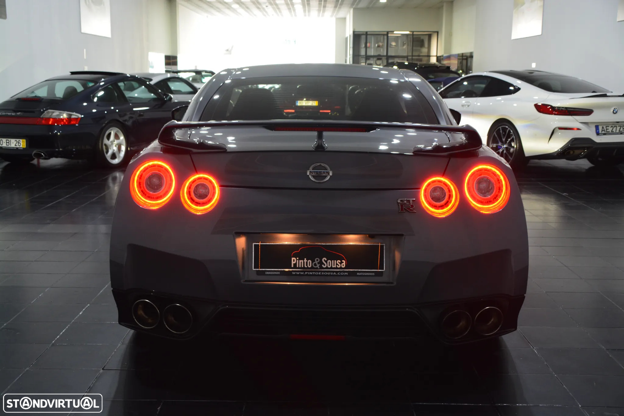 Nissan GT-R 3.8 V6 Black Edition - 8