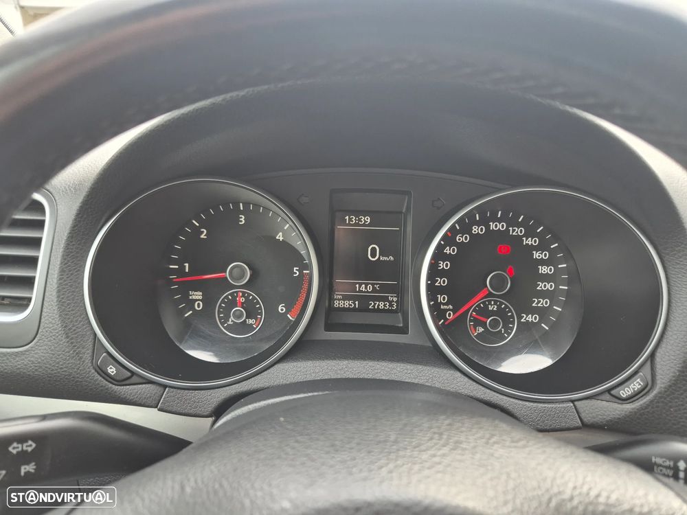 VW Golf 1.6 TDi Trendline BlueMotion - 20